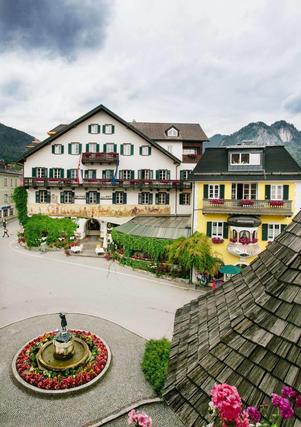 Hotel Gasthof Zur Post Sankt Gilgen Exterior foto